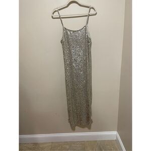 Neiman Marcus Endless Rose Silver Sequin Formal Dress Size M